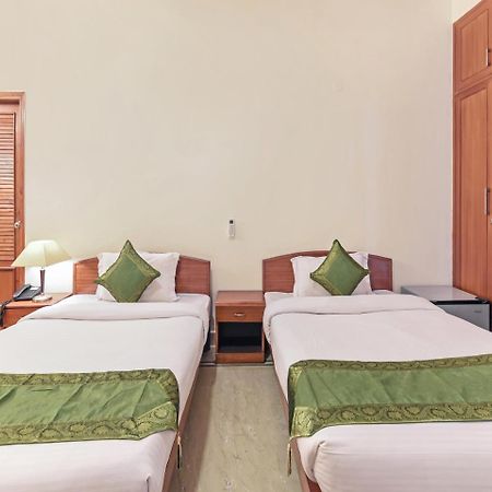Hotel Treebo Trip The Nest Corporate Greater Noida Zewnętrze zdjęcie