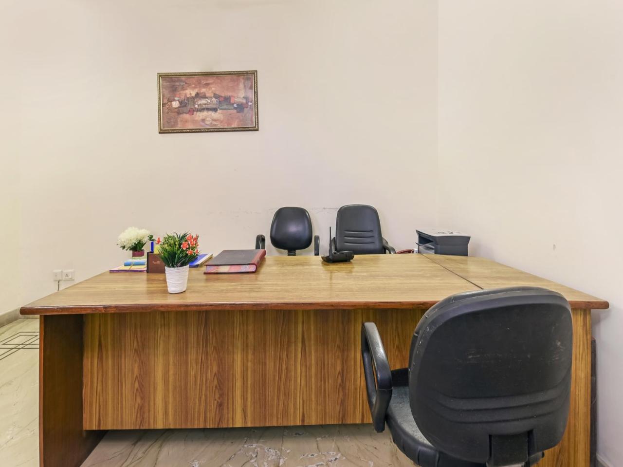 Hotel Treebo Trip The Nest Corporate Greater Noida Zewnętrze zdjęcie
